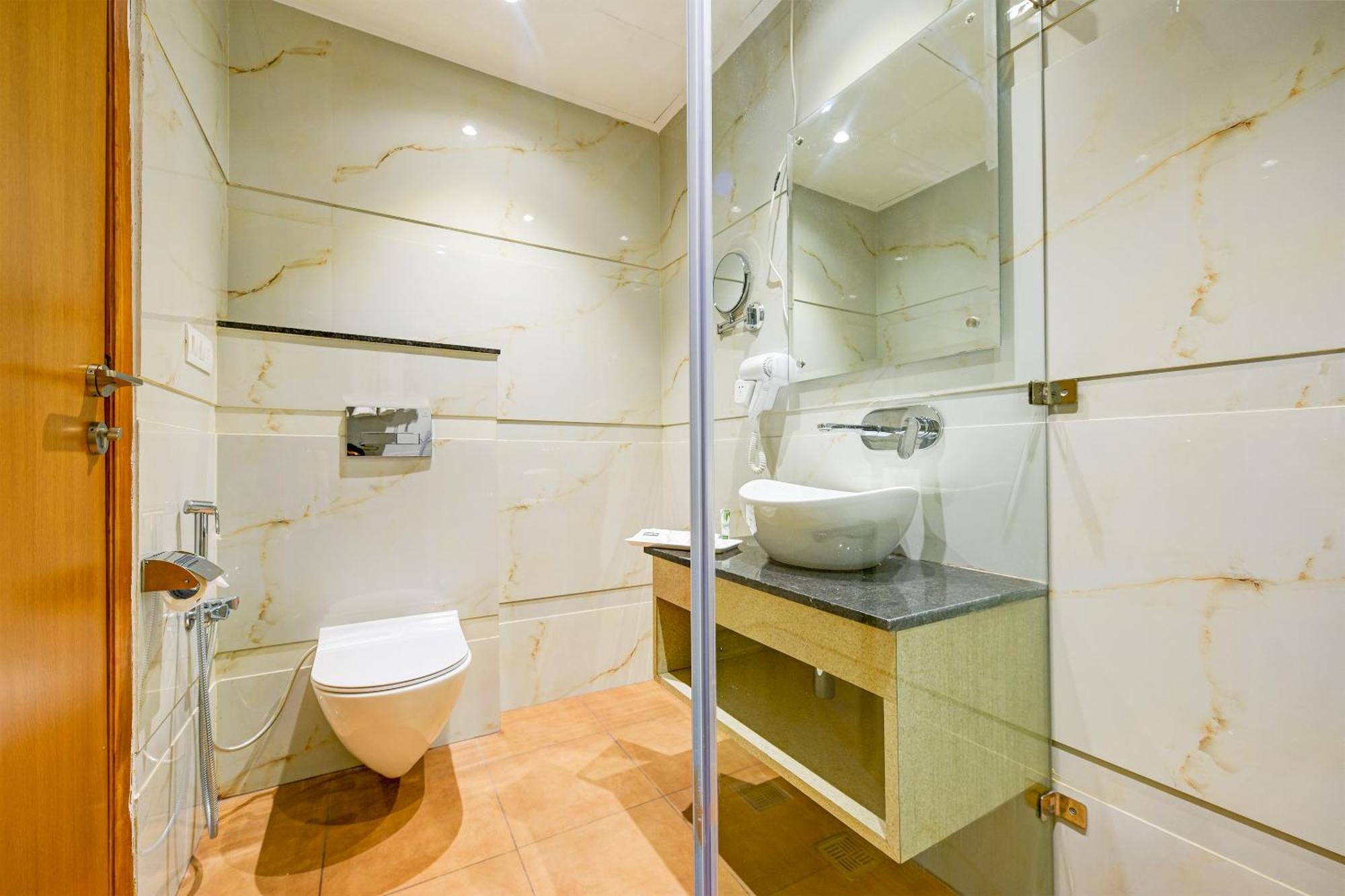 Classio Royale By Io Hotels Near Golden Temple Амритсар Екстериор снимка