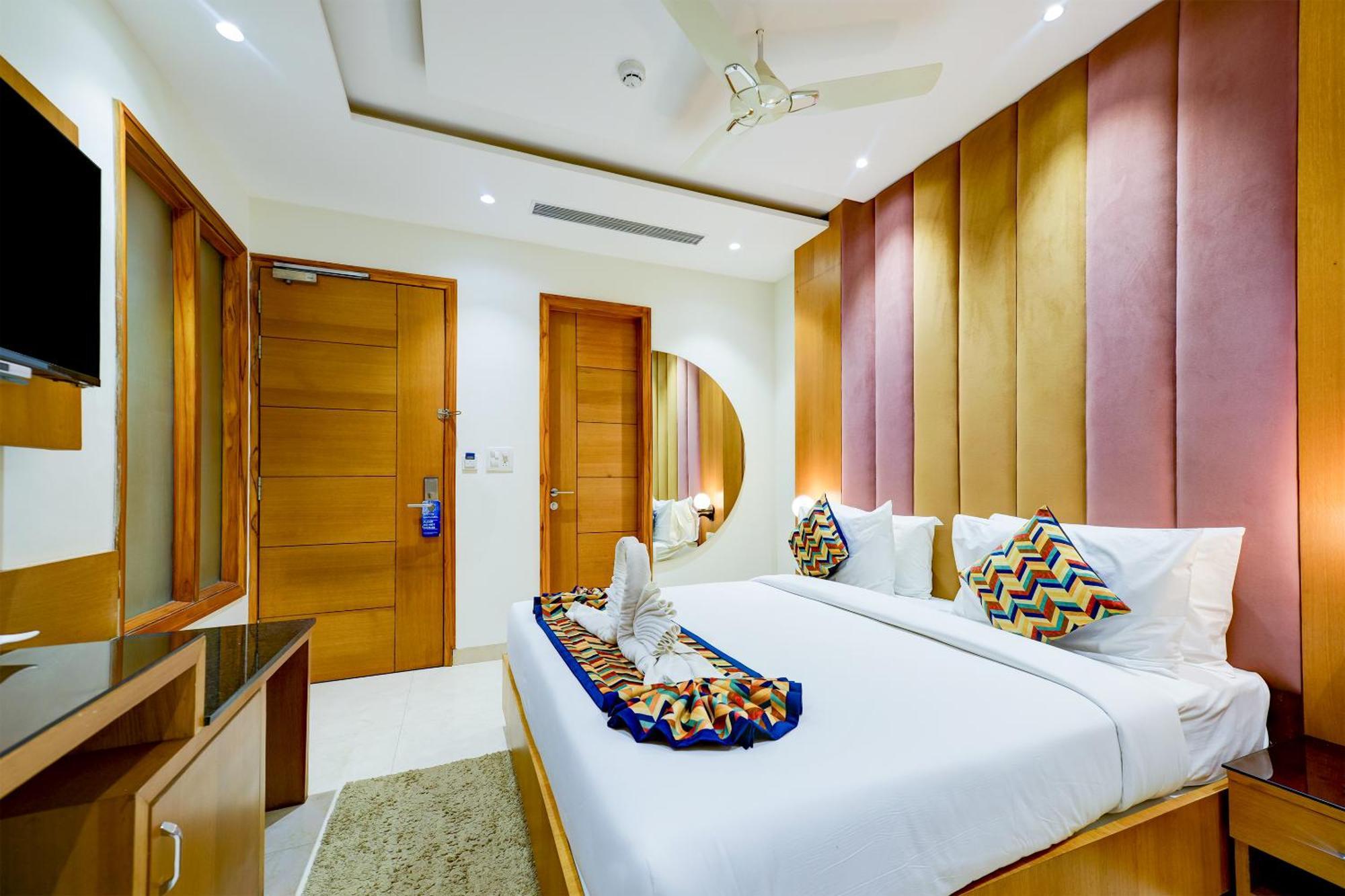 Classio Royale By Io Hotels Near Golden Temple Амритсар Екстериор снимка