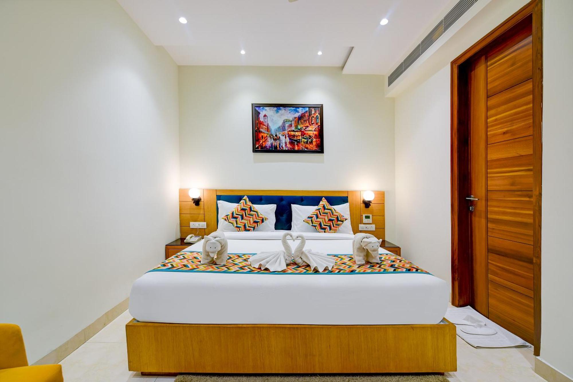 Classio Royale By Io Hotels Near Golden Temple Амритсар Екстериор снимка